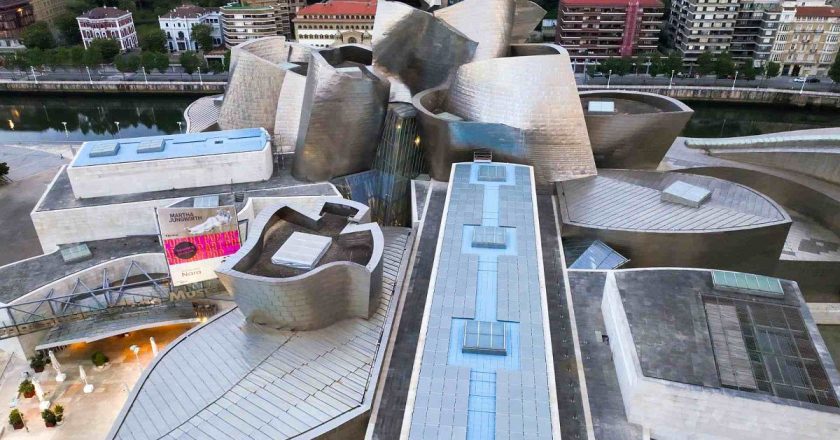 Guggenheim Bilbao’da ekolojik dokunuş: 300 güneş paneli kuruldu