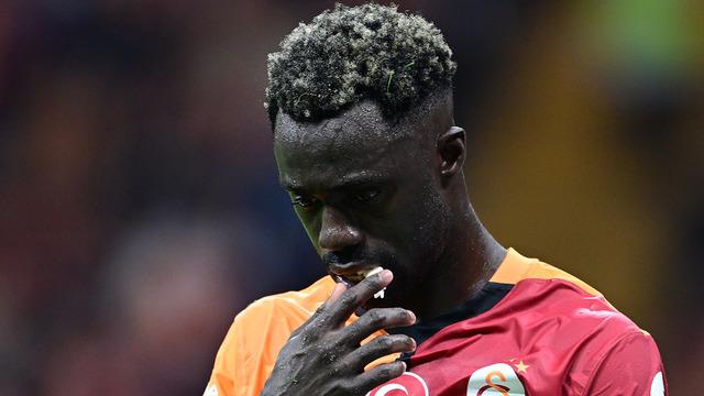 galatasaray-davinson-sanchez-seferberlik-erken-dönüş-olanıgi-56ch