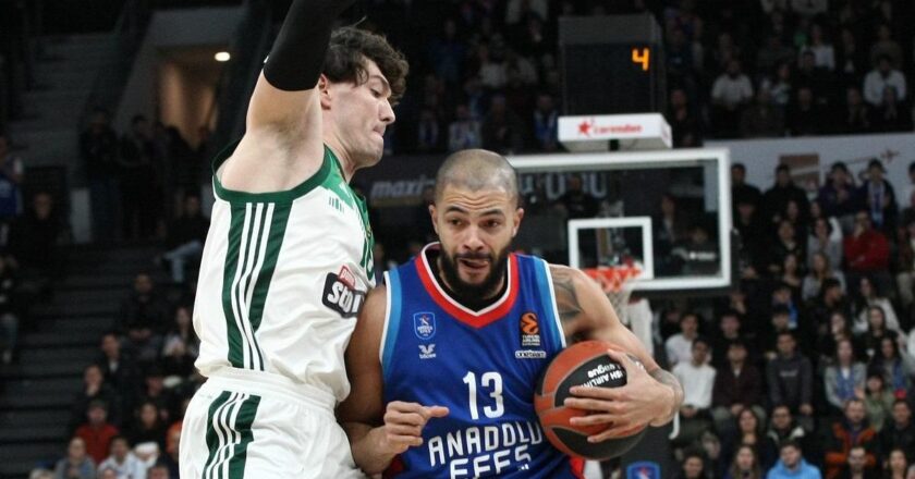 Son dakika spor haberleri | Anadolu Efes, Panathinaikos'u farklı yendi