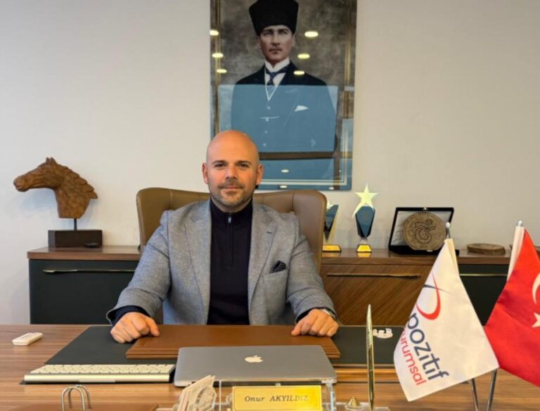 Onur Akyıldız Kimdir