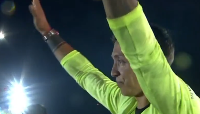 Galatasaray efsanesi Fernando Muslera omuzlarda veda etti! Kutlamalarda gözyaşları sel oldu