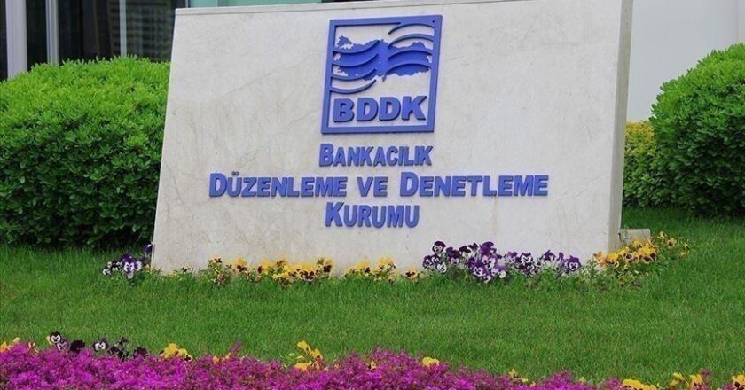 Bankalardan ilk 6 ayda 422.4 milyar TL net kâr