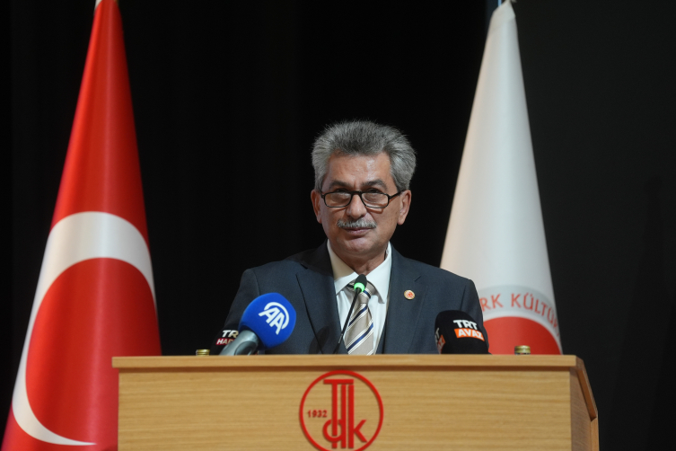 "Dil, akılda, Türk dünya edebiyatının ödülleri" Tören yapıldı