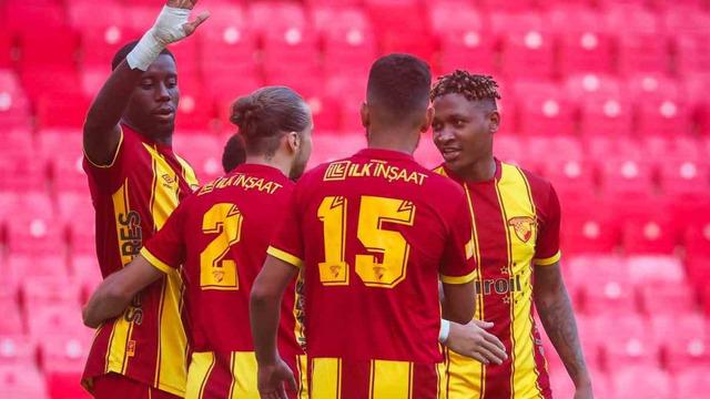 Göztepe, hazırlık maçlarında savunmasıyla dikkat çekti